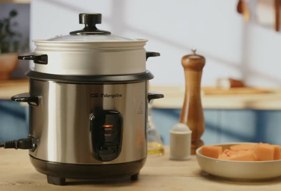 Arrocera con acabado de acero notengosuelto y vaporera