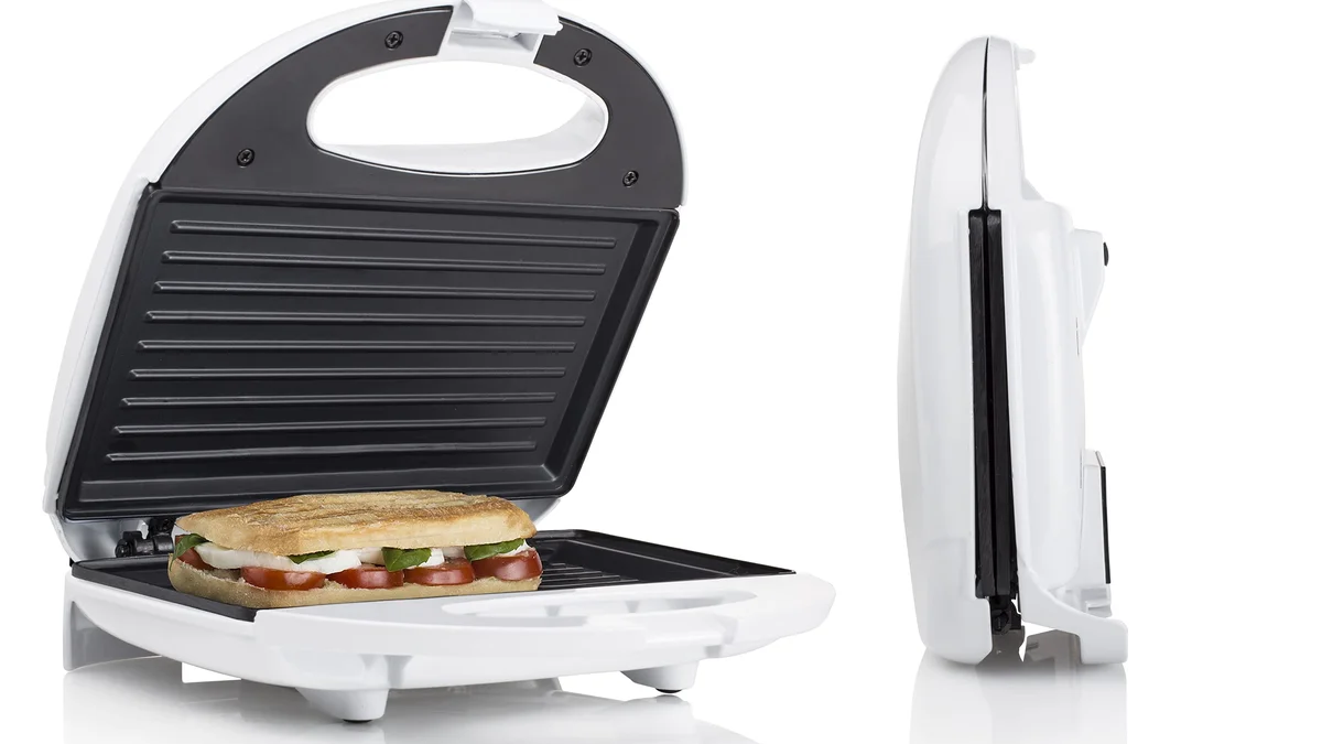 Sandwichera Tristar 750 W - revestimiento antiadherente