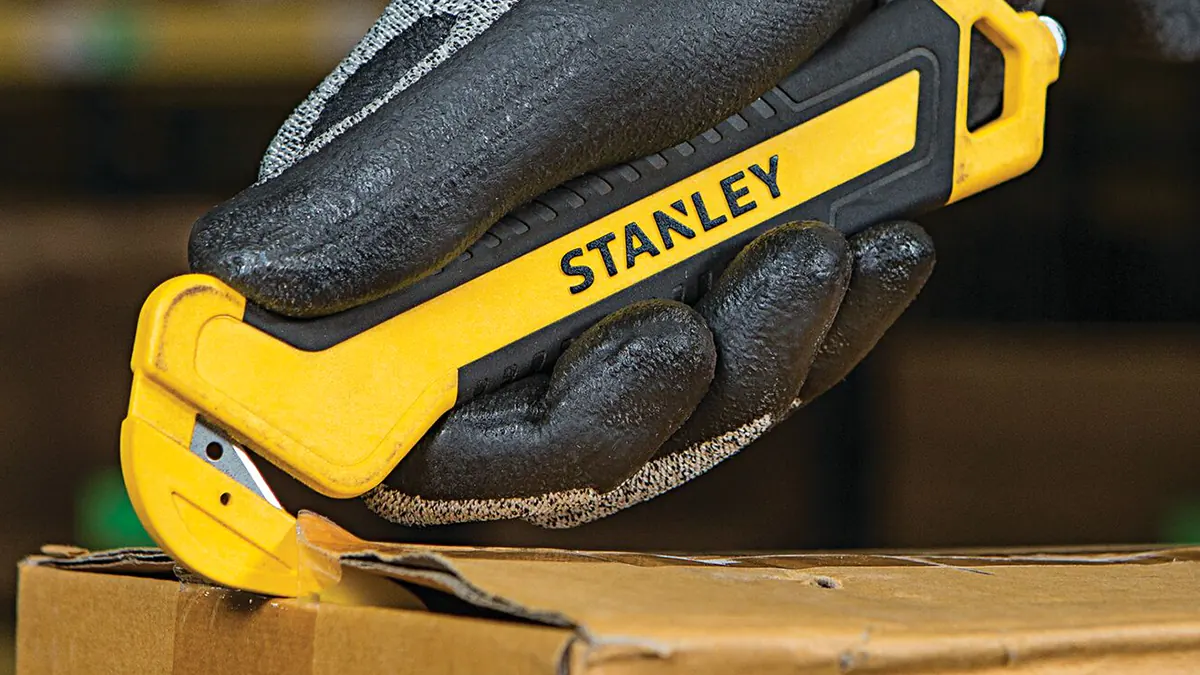 Cortador de embalajes Stanley con cuchilla protegida