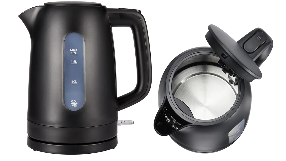 Hervidor AmazonBasics: hierve 1.7L en unos 3 minutos