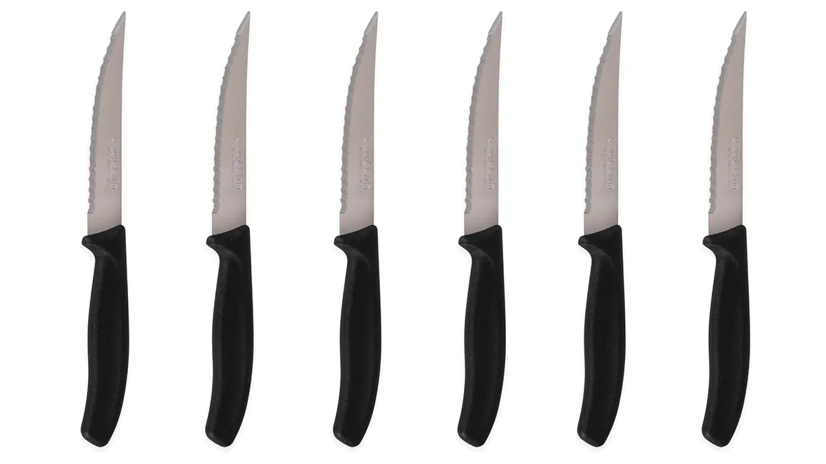 6 cuchillos con hoja serrada de 11cm