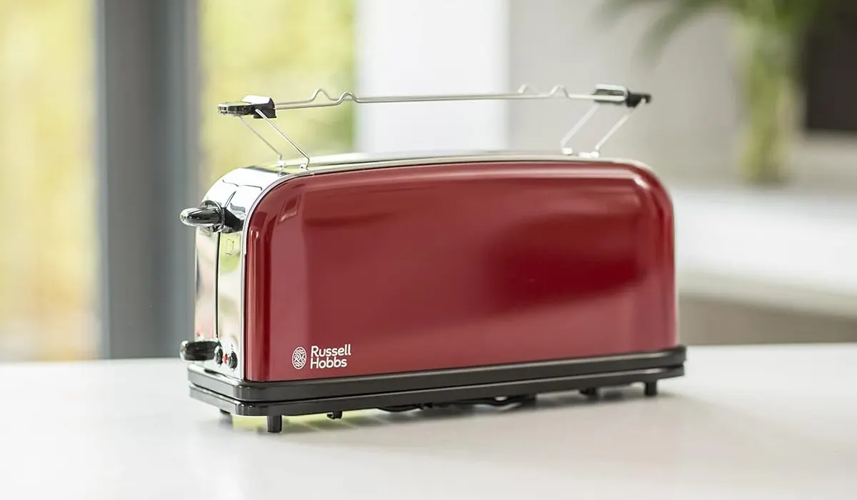 Tostadora Russell Hobbs con ranura extra larga y rejilla calientabollos