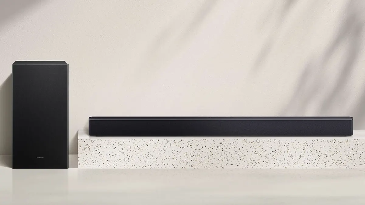 Barra de sonido Samsung HW-B46CF con subwoofer inalámbrico